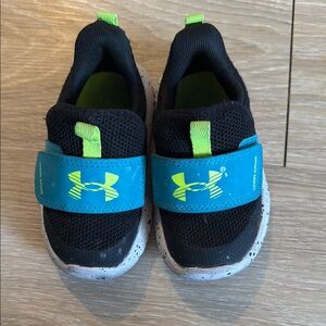 Under Armour Black and Blue Sneakers with Velcro Strap